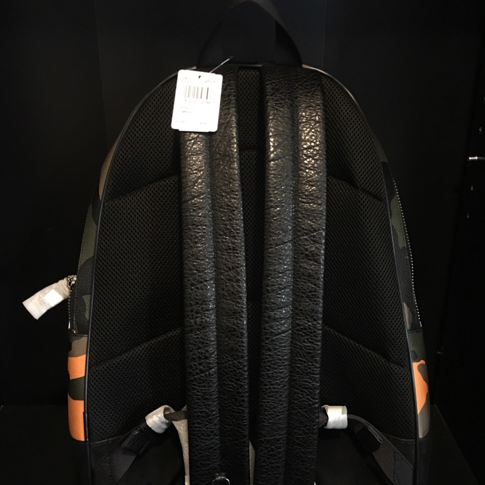 Authentic Coach Men’s Backpack - Picture 2 of 3